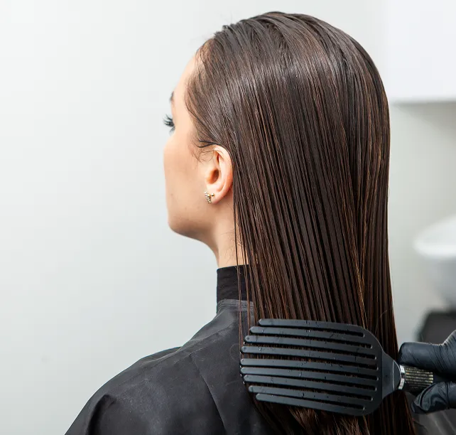 women’s hair cutting