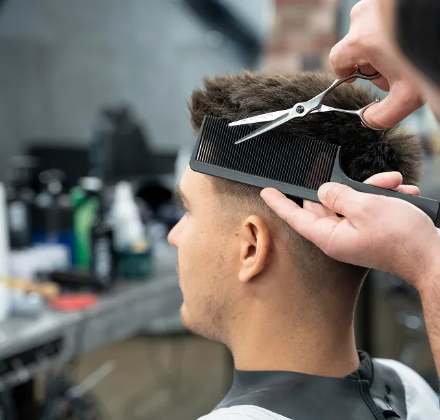 Hair-stylist-for-men