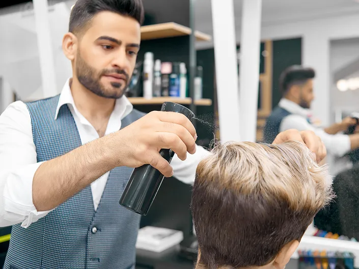 Hair-stylist-for-men